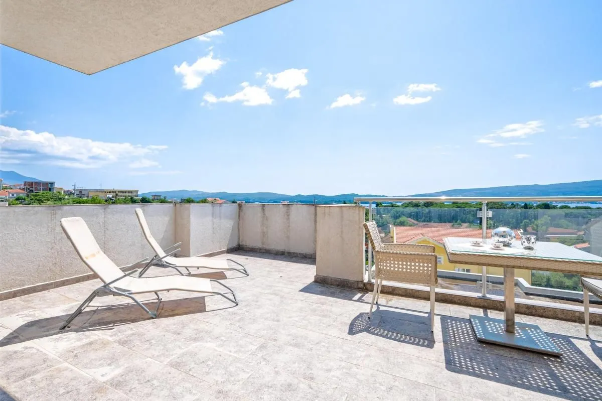 Prodaja, trosoban stan, 116m², Tivat, Crna Gora