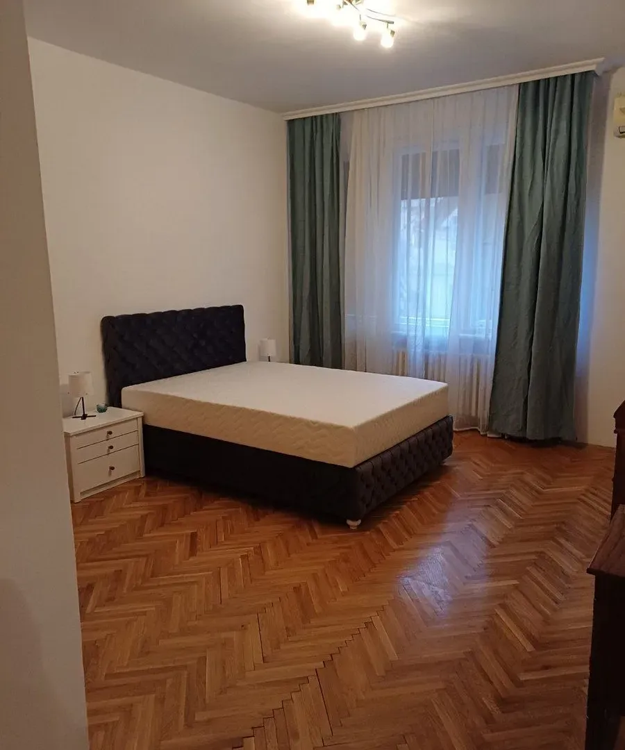 Prodaja, dvosoban stan, 60m², Kalenić Pijaca, Vračar Sve Podlokacije