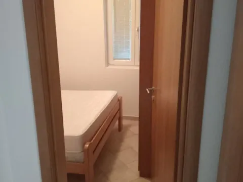 Izdavanje, dvosoban stan, 54m², Seljanovo, Tivat - image 8