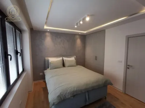 Izdavanje, trosoban stan, 70m², Savski Venac, Beograd - image 9