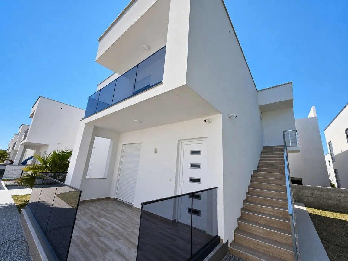 Sale, house, 180m², Ulcinj, Crna Gora