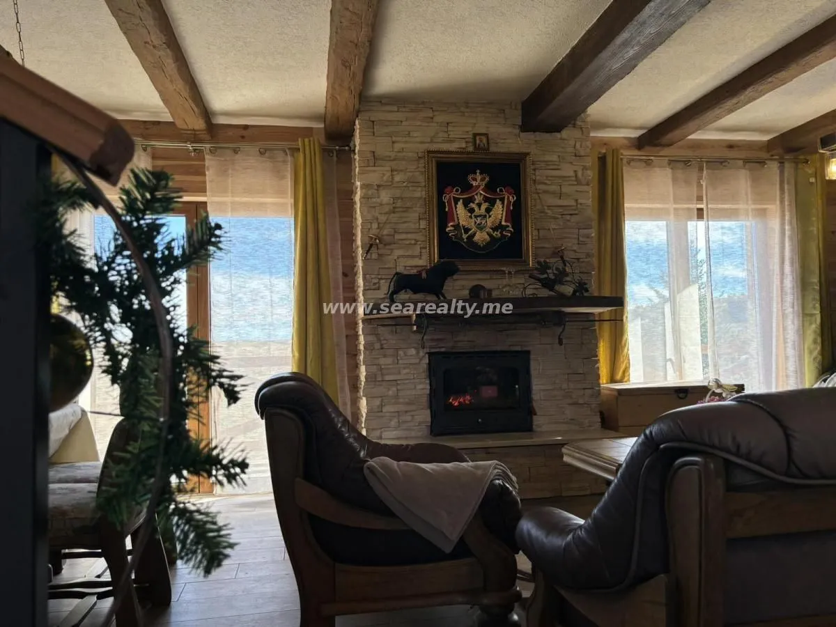 Sale, house, 320m², Žabljak, Crna Gora