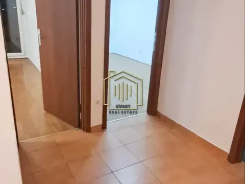 Izdavanje, jednosoban stan, 45m², Stari Aerodrom, Podgorica - image 9