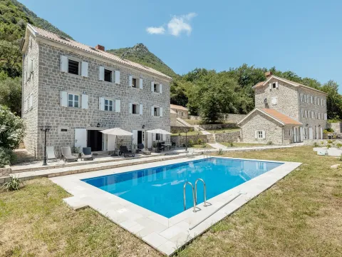 Sale, house, 800m², Prčanj, Kotor - image 6