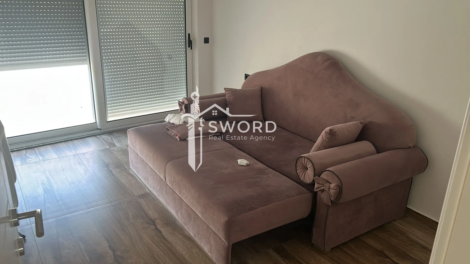 Prodaja, kuća, 350m², Utjeha, Bar