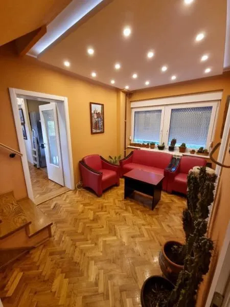 Prodaja, kuća, 160m², Sremska Kamenica, Petrovaradin