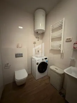 Izdavanje, dvosoban stan, 70m², City Kvart, Podgorica - image 10