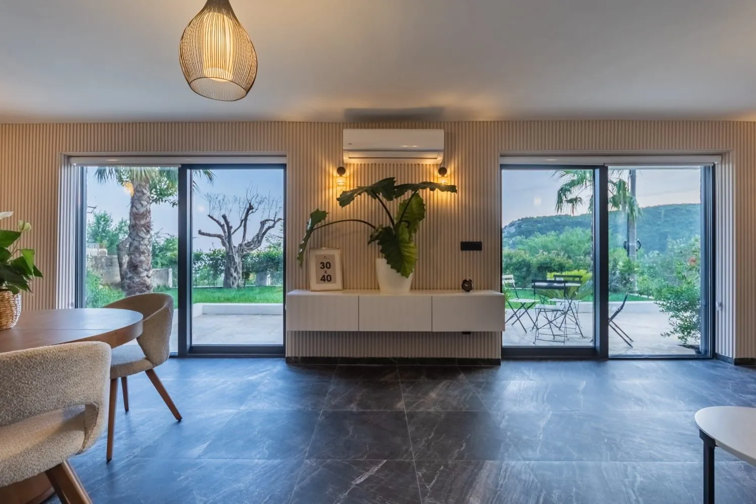 Rent, house, 310m², Budva okolina, Budva