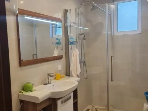 Sale, two bedroom apartment, 75m², Petrovac, Budva - image 10