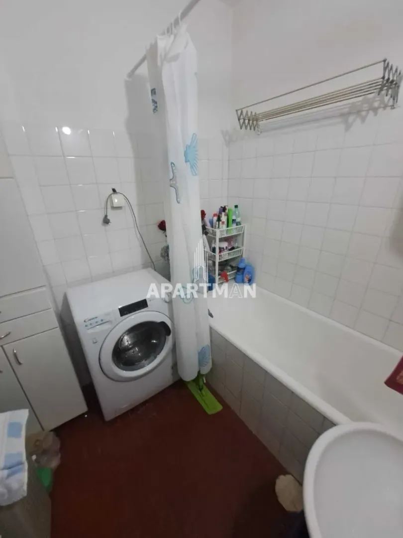 Prodaja, trosoban stan, 77m², Zemun Sve Podlokacije, Beograd