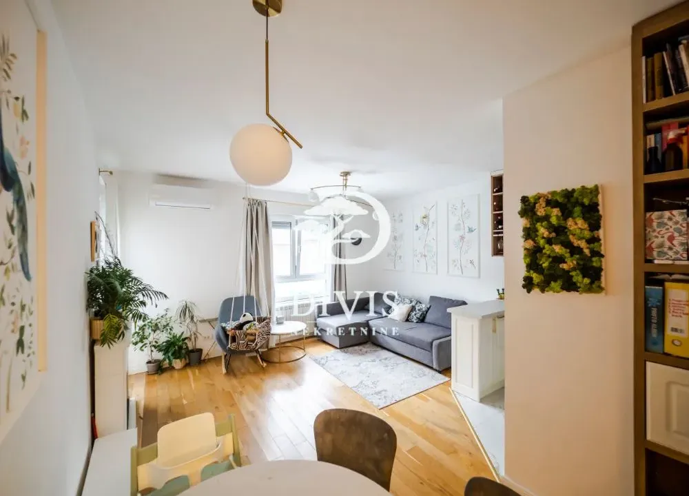 Prodaja, trosoban stan, 74m², Olimp, Zvezdara Sve Podlokacije