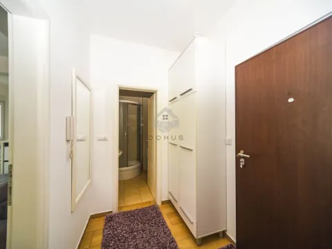 Rent, one bedroom apartment, 45m², Stari Aerodrom, Podgorica - image 10
