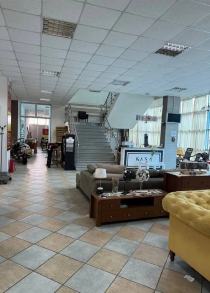 Rent, office space, 2500m², Zeta, Podgorica