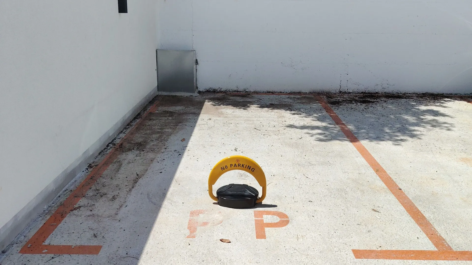 Sale, parking/garage, 15m², Socijalno, Novi Sad Sve Podlokacije