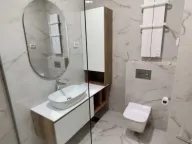 Izdavanje, trosoban stan, 150m², Preko Morače, Podgorica - image 9