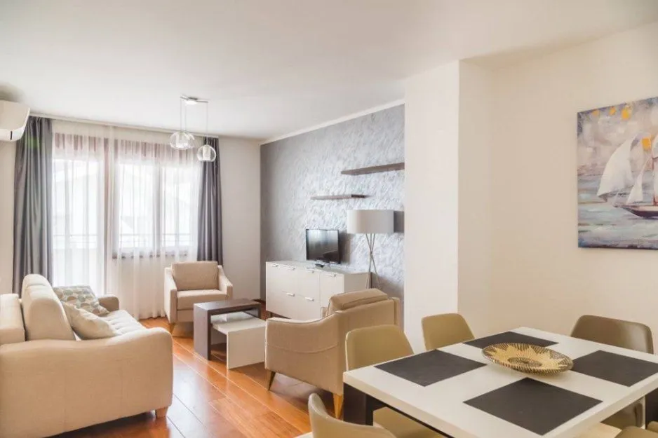 Sale, two bedroom apartment, 89m², Bečići, Budva