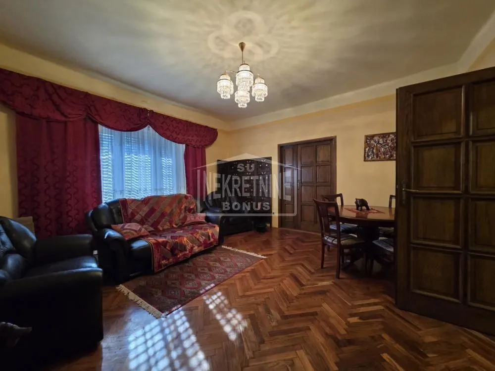 Prodaja, kuća, 190m², Kertvaroš, Subotica