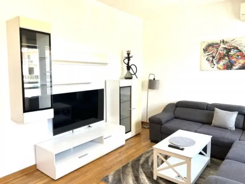 Sale, one bedroom apartment, 47m², City Kvart, Podgorica - image 1