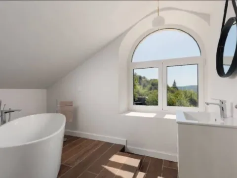 Rent, house, 200m², Brajići, Budva - image 8