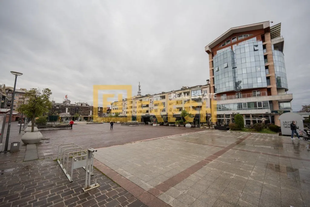 Prodaja, dvosoban stan, 81m², Preko Morače, Podgorica