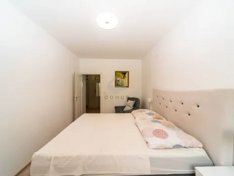Prodaja, dvosoban stan, 63m², Centar, Podgorica - image 9