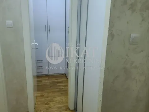 Prodaja, četvorosoban stan, 102m², Kalenić Pijaca, Vračar Sve Podlokacije - image 10