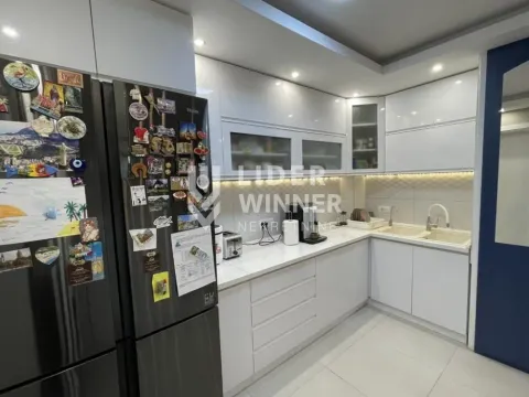 Rent, four bedroom apartment, 85m², Senjak, Beograd - image 7