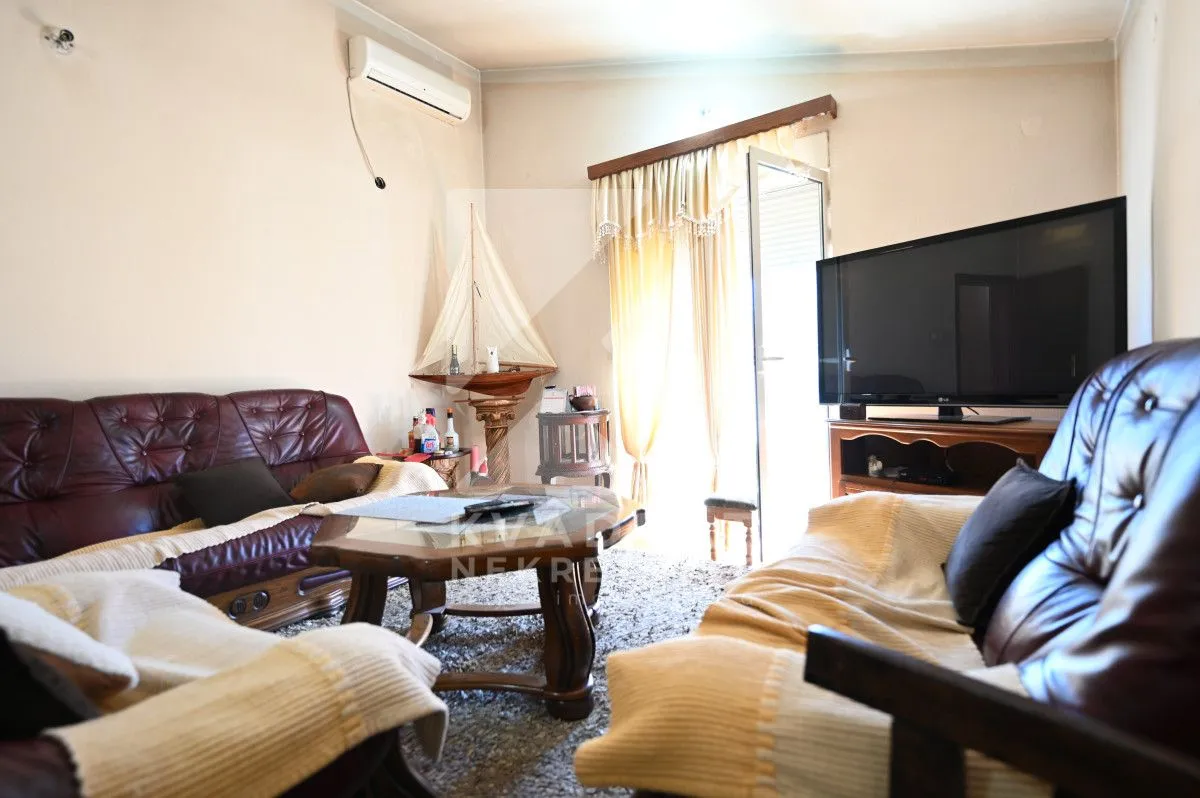 Sale, house, 261m², Dalmatinska ulica, Podgorica