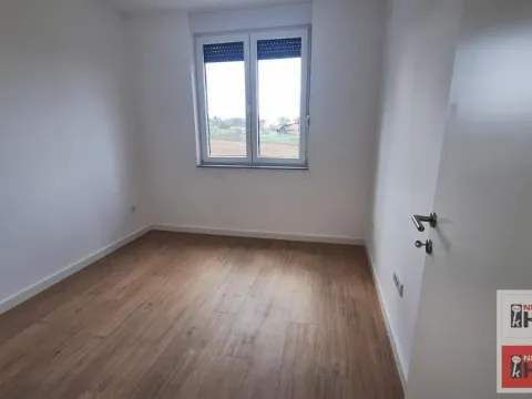 Prodaja, trosoban stan, 72m², Alibegovac, Petrovaradin - image 13