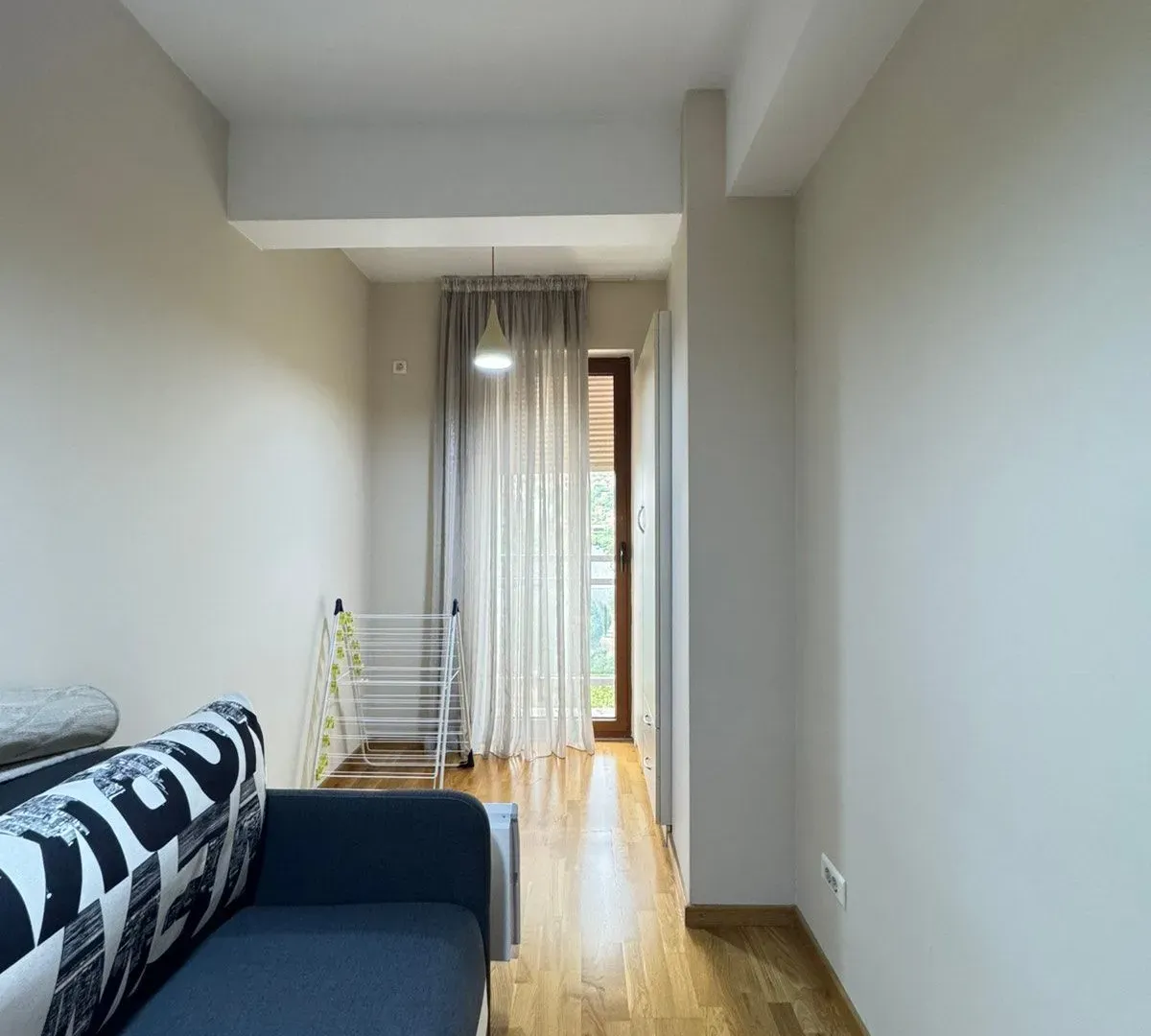 Izdavanje, trosoban stan, 95m², Blok 5, Podgorica