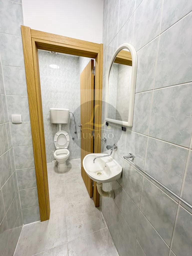 Rent, office space, 191m², Ljubović, Podgorica