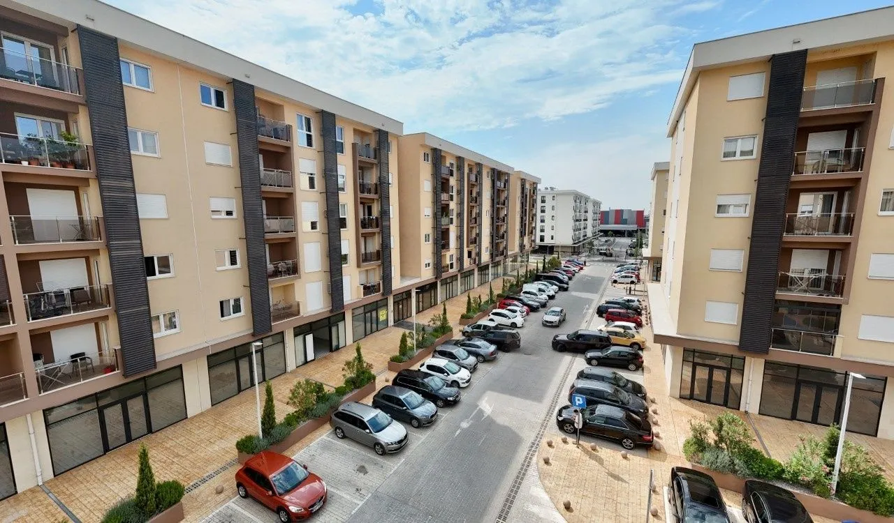 Rent, office space, 120m², City Kvart, Podgorica