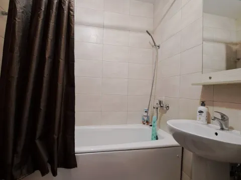 Izdavanje, jednosoban stan, 43m², Stari Aerodrom, Podgorica - image 7