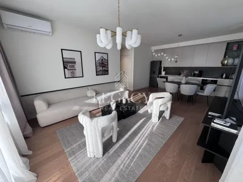 Izdavanje, trosoban stan, 89m², Savski Venac, Beograd - image 17