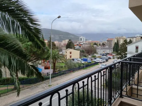 Rent, one bedroom apartment, 48m², Centar, Budva - image 3