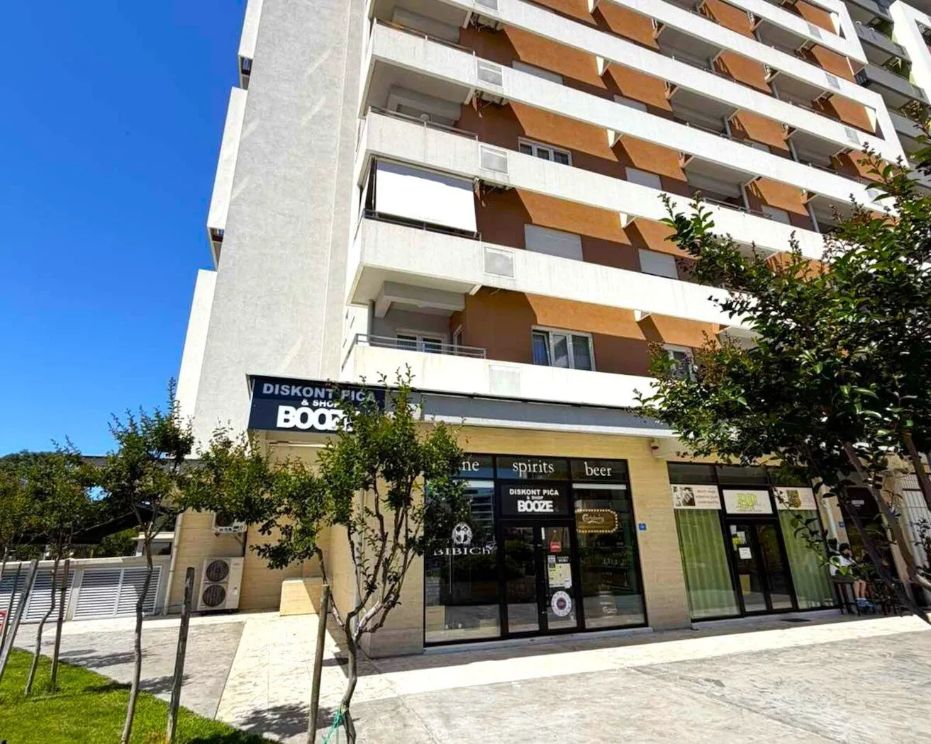 Sale, office space, 57m², Central Point, Podgorica