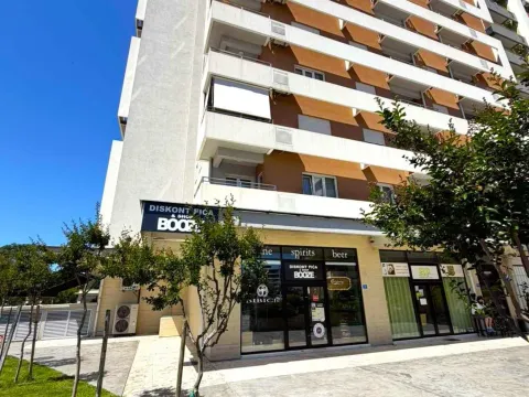 Sale, office space, 57m², Central Point, Podgorica - image 2