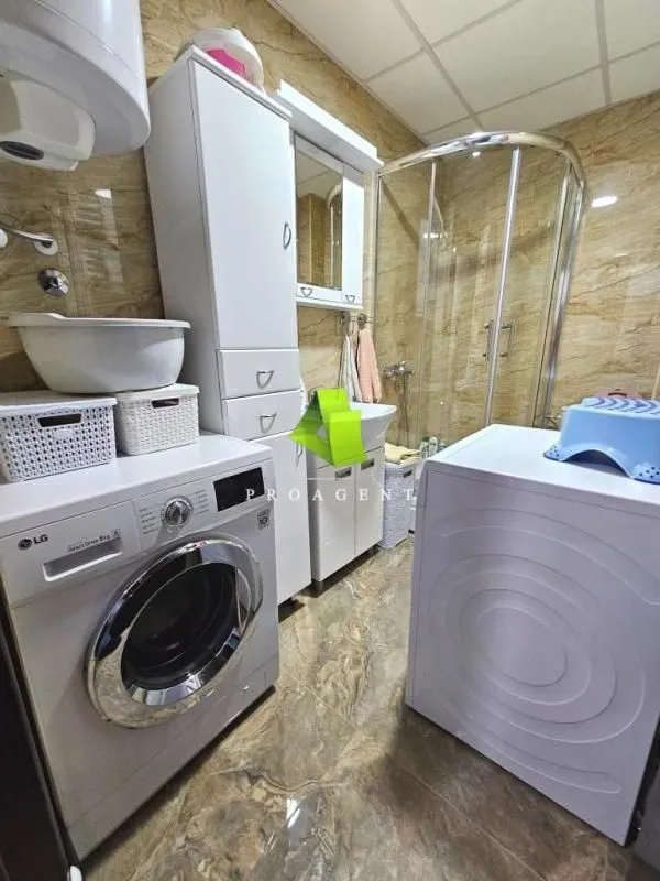 Prodaja, dvosoban stan, 75m², Pantelej, Niš