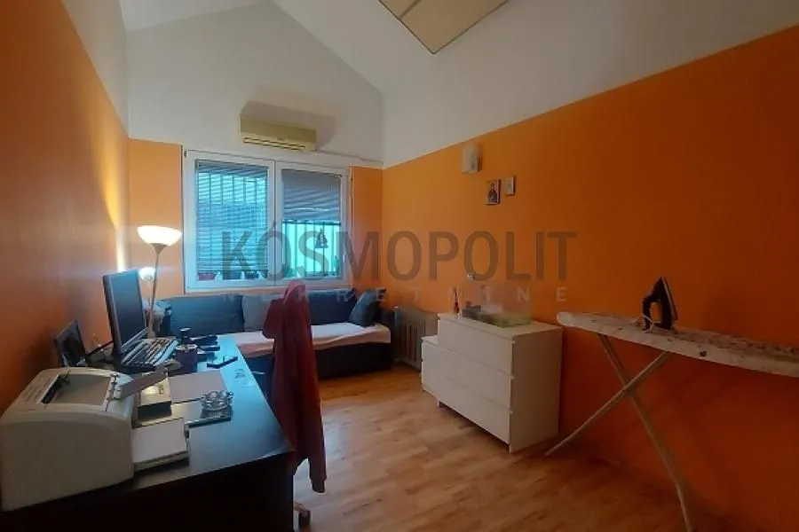 Sale, apartment, 132m², Banovo Brdo, Beograd