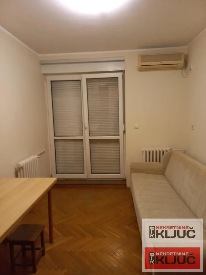 Izdavanje, jednosoban stan, 38m², Grbavica, Novi Sad Sve Podlokacije