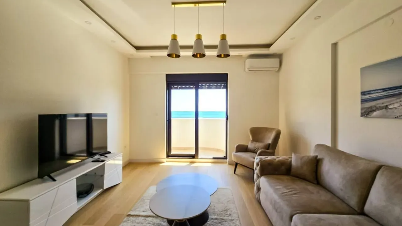 Prodaja, dvosoban stan, 80m², Bečići, Budva