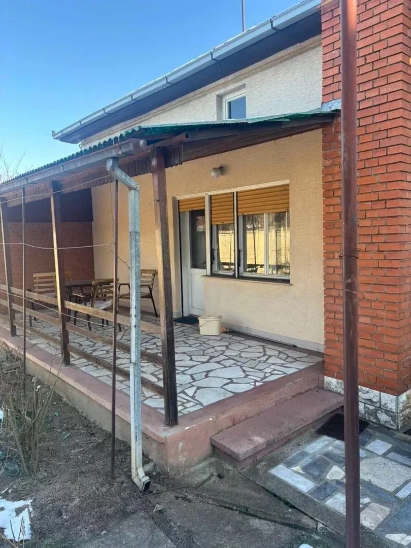 Prodaja, kuća, 200m², Bački Petrovac, Novi Sad