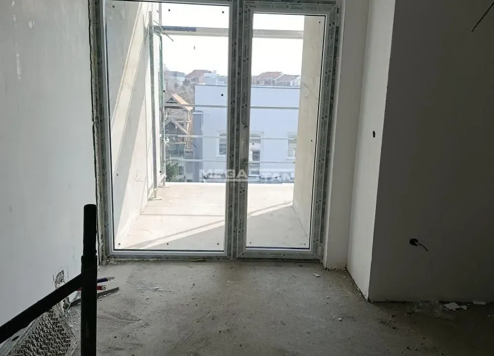 Sale, three bedroom apartment, 77m², Tesla, Pančevo