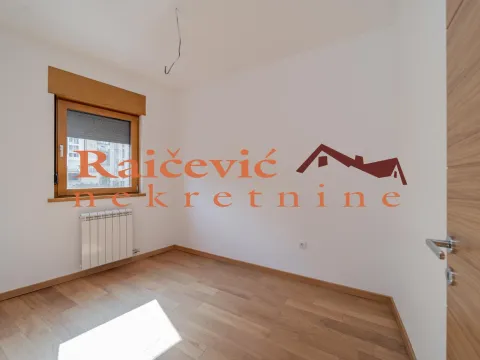 Prodaja, trosoban stan, 70m², Trošarina, Voždovac Sve Podlokacije - image 7