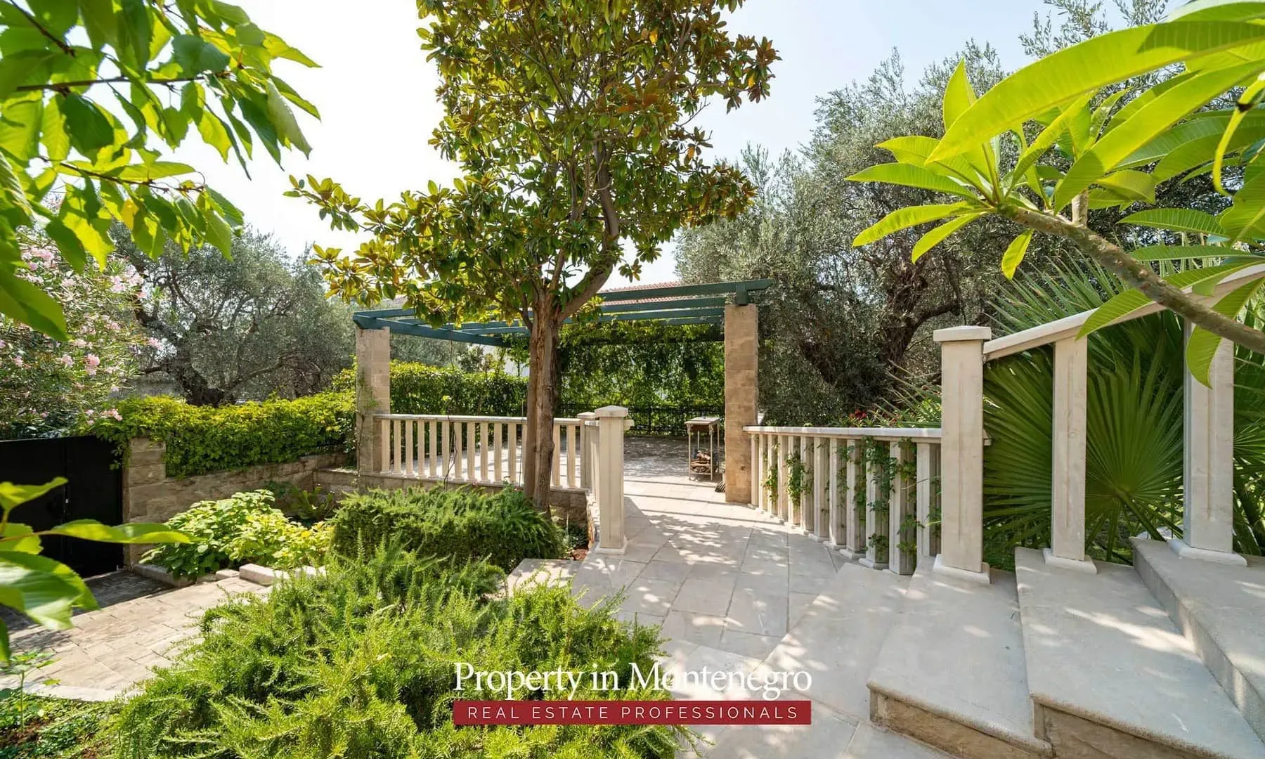 Sale, house, 971m², Petrovac, Budva