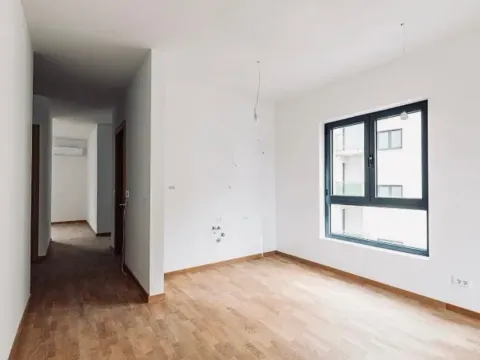 Sale, one bedroom apartment, 64m², Bečići, Budva - image 3