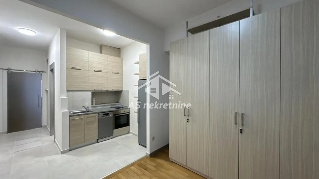 Rent, apartment, 223m², Kalenić Pijaca, Vračar Sve Podlokacije
