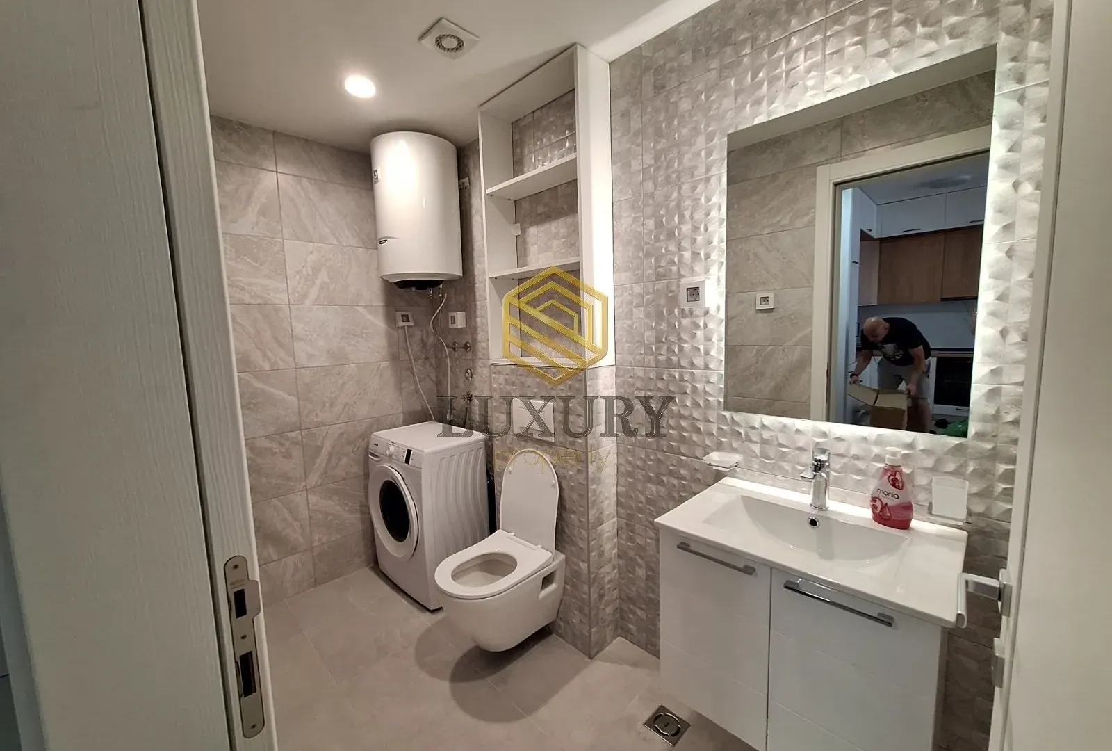 Izdavanje, jednosoban stan, 48m², Stari Aerodrom, Podgorica