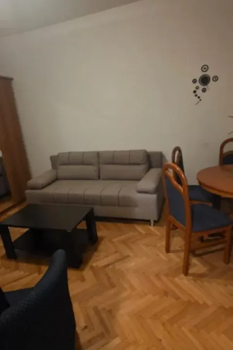 Izdavanje, garsonjera, 30m², Seljanovo, Tivat