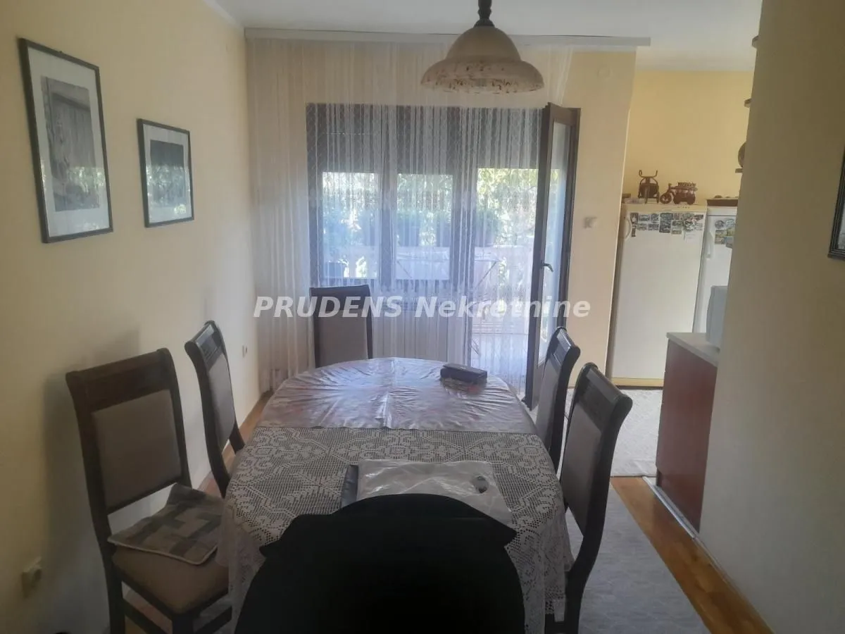 Prodaja, kuća, 111m², Surčin, Beograd